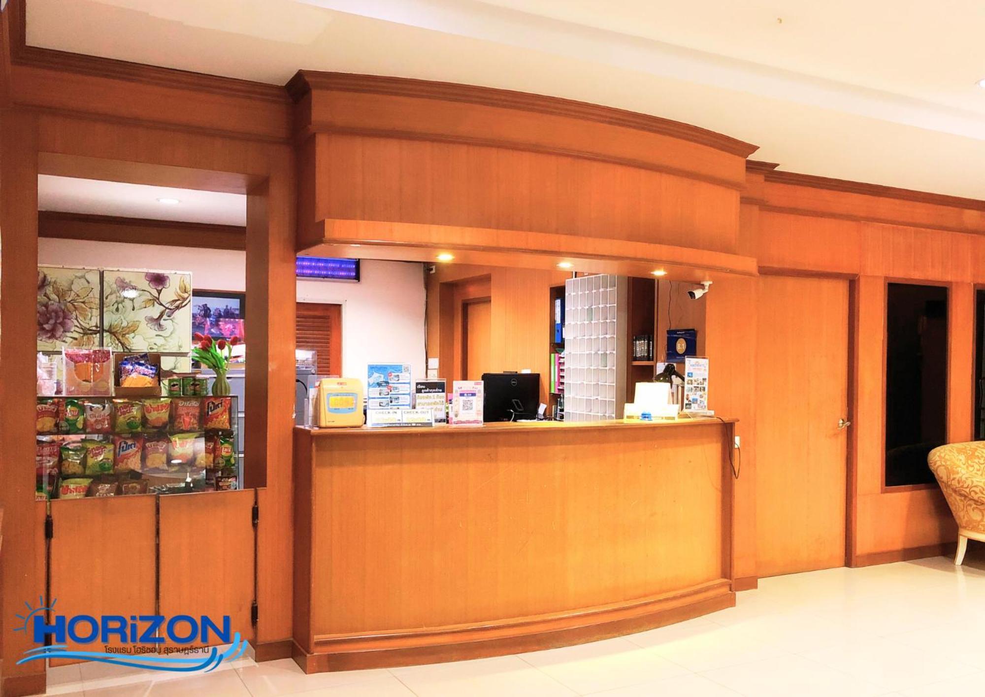 Horizon Hotel Surat Thani Exterior photo